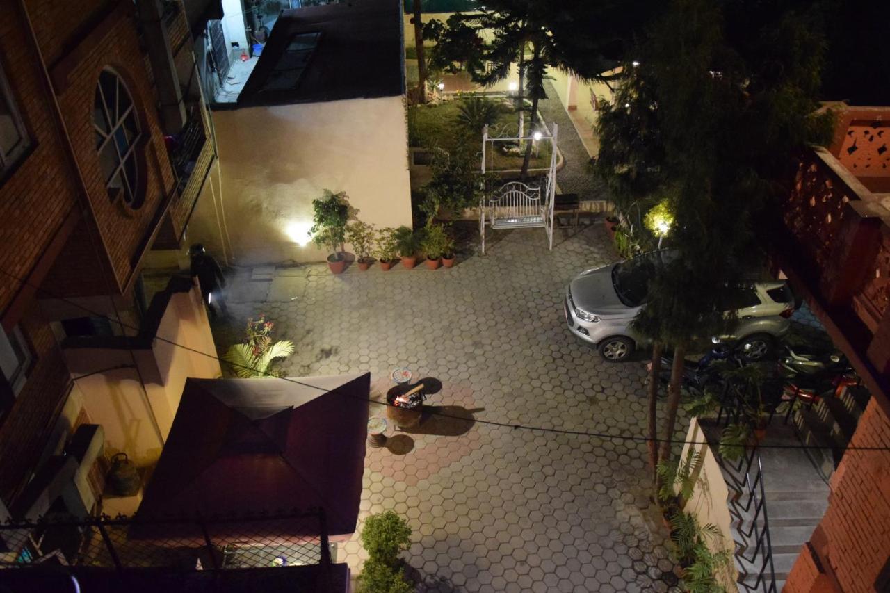 Hotel Siraaj Lalitpur Εξωτερικό φωτογραφία