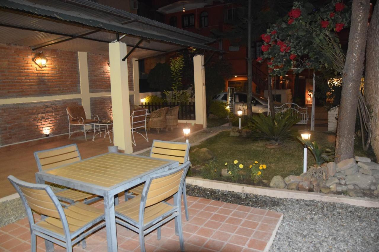 Hotel Siraaj Lalitpur Εξωτερικό φωτογραφία